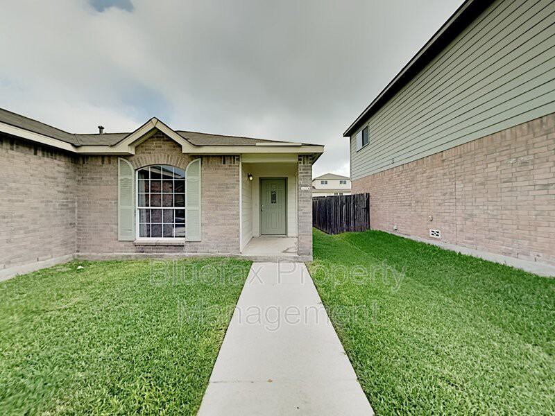 12615 Mexican Plum - Photo 2 of 43