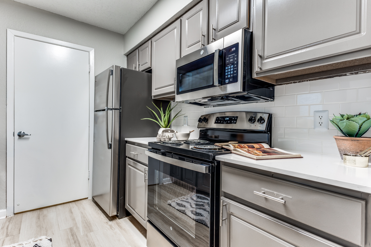 The Huxley - Photo 3 of 27