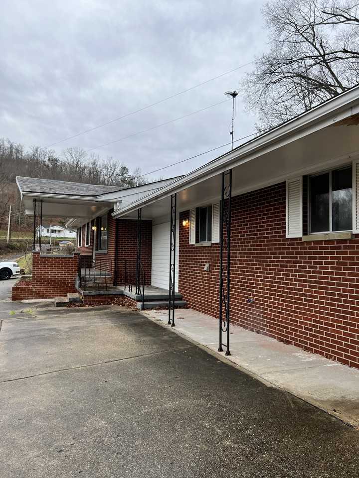 7886 County Road 15 - Photo 3 of 16