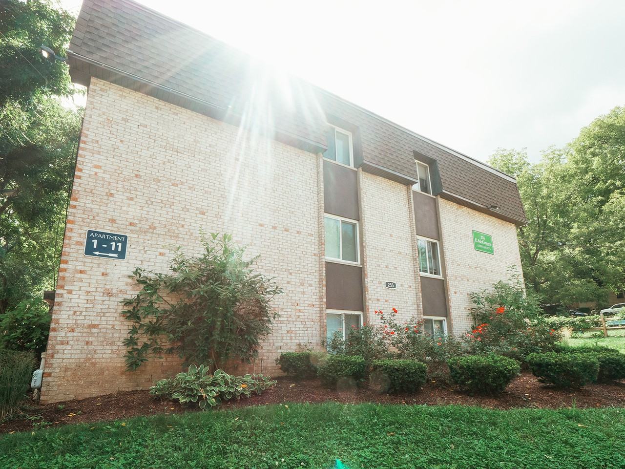 255 Mcgregor Ave #19