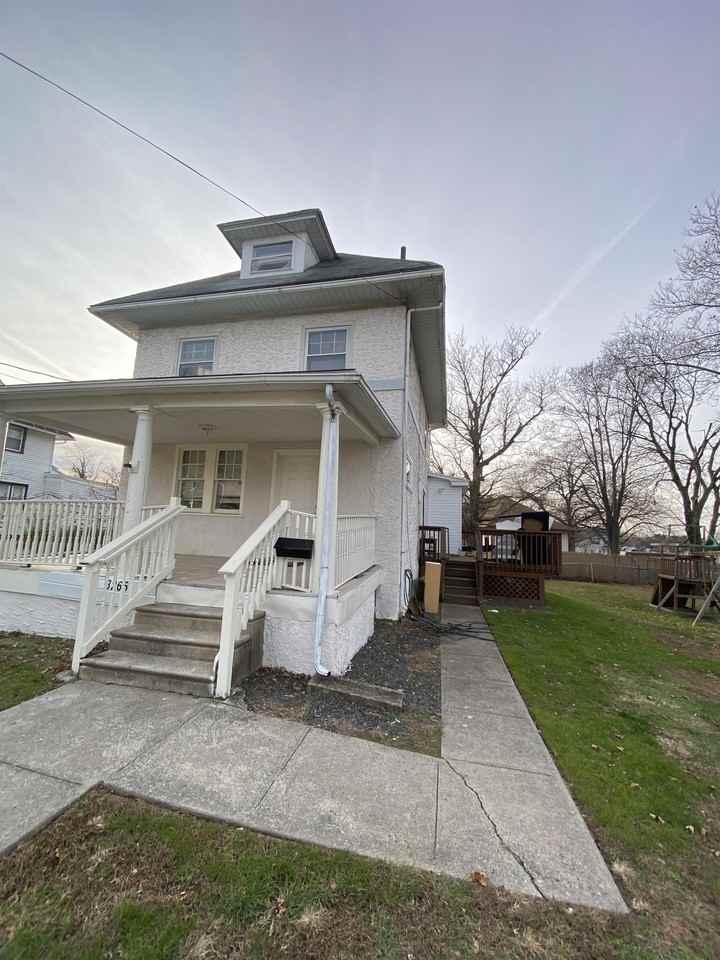 3265 N 48th St #1 - Photo 2 of 25