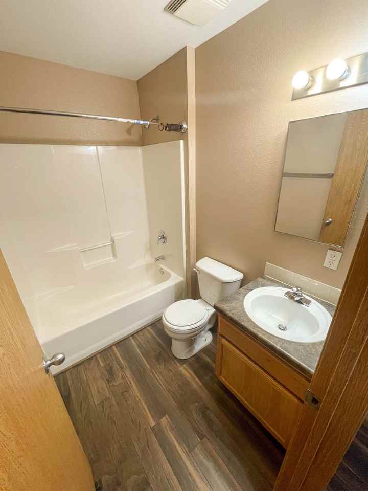 517 Mitchell St #1 - Photo 5 of 26