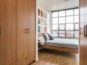 230 Sw Ash St - Photo 1 of 1