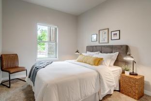 13702 Se 162nd Ave - Photo 1 of 1