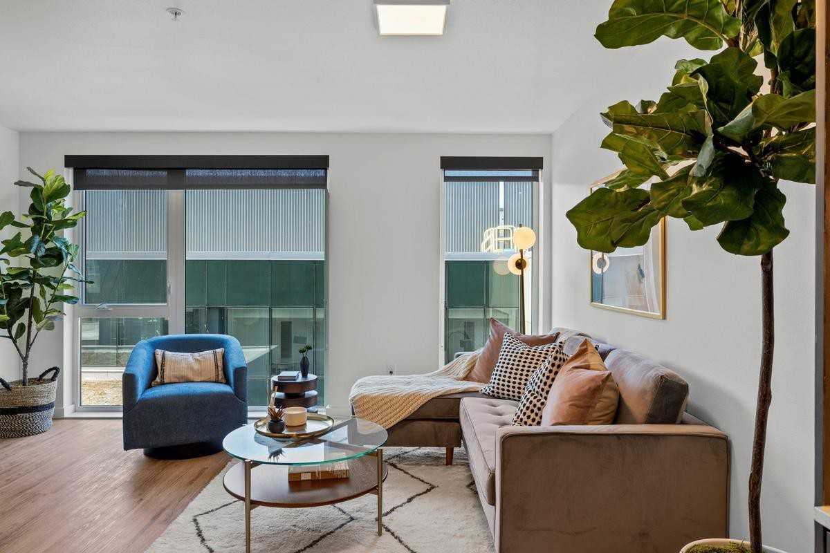 417 2nd Ave W - Photo 5 of 27