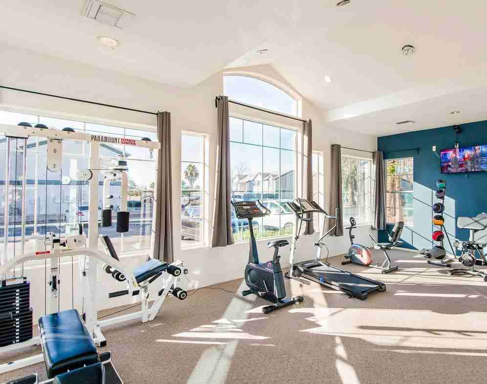 901-903 901-903 California St 904 N. Washington St - Photo 3 of 30