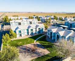 featured image of 901-903 North California Avenue