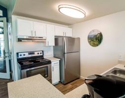 featured image of 901 North California Avenue