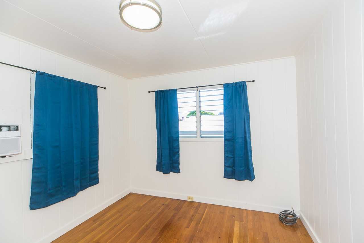 730 6th Ave #1 - Photo 5 of 45