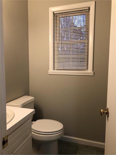 77 Old Barn Court - Photo 2 of 9