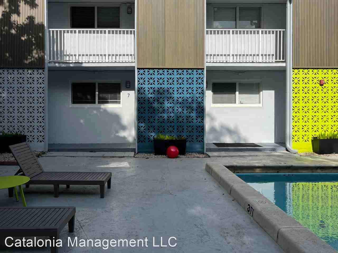 6805 S.W. 88TH STREET - Photo 2 of 21