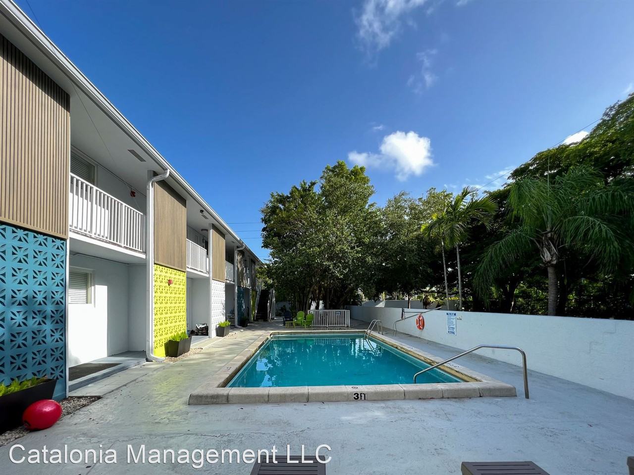 6805 S.W. 88TH STREET - Photo 3 of 21
