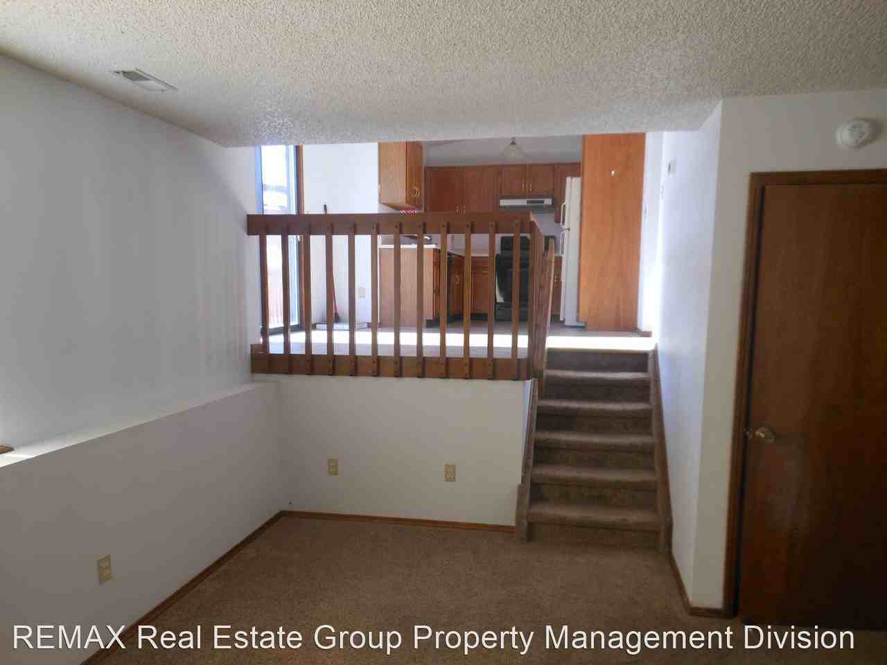 5480 Mule Deer Dr - Photo 3 of 17