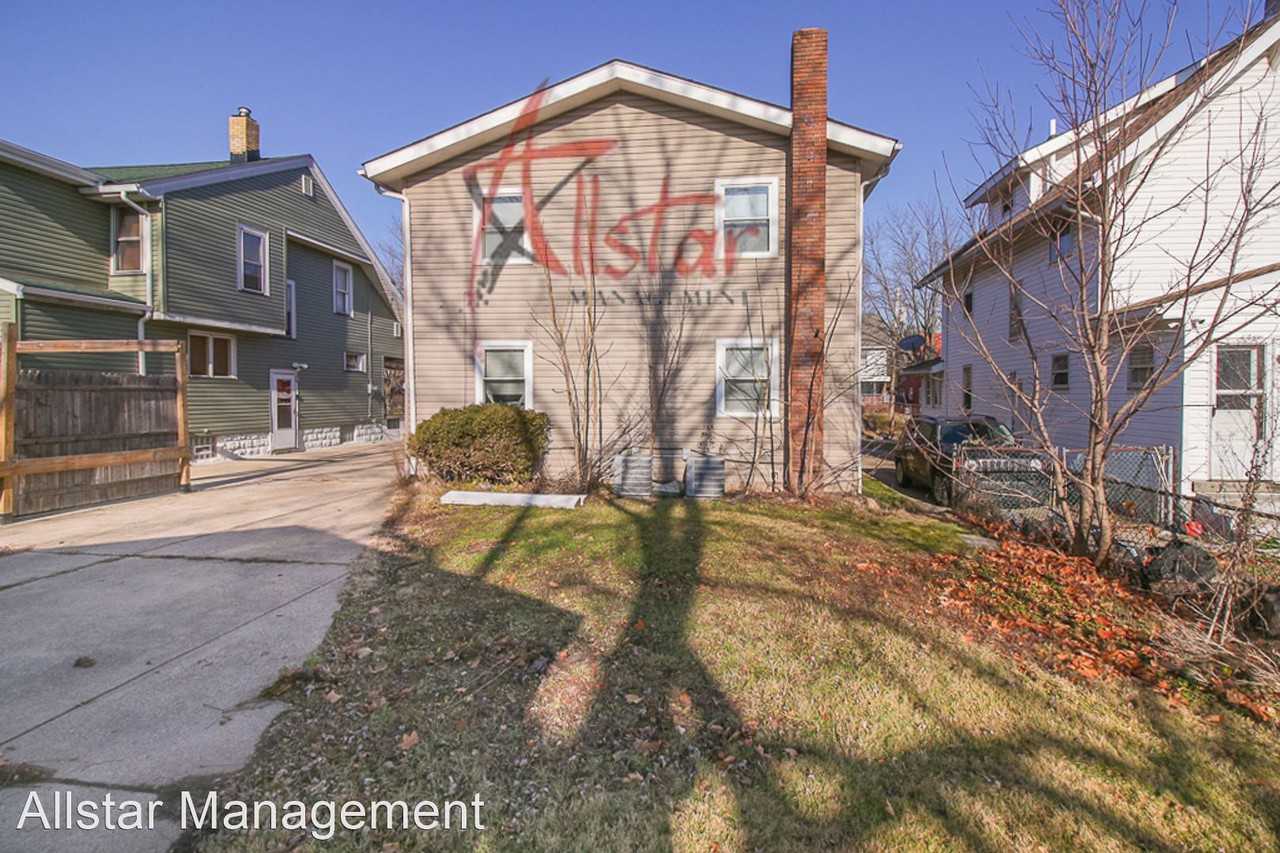 30-32 E Mapledale Ave - Photo 3 of 21