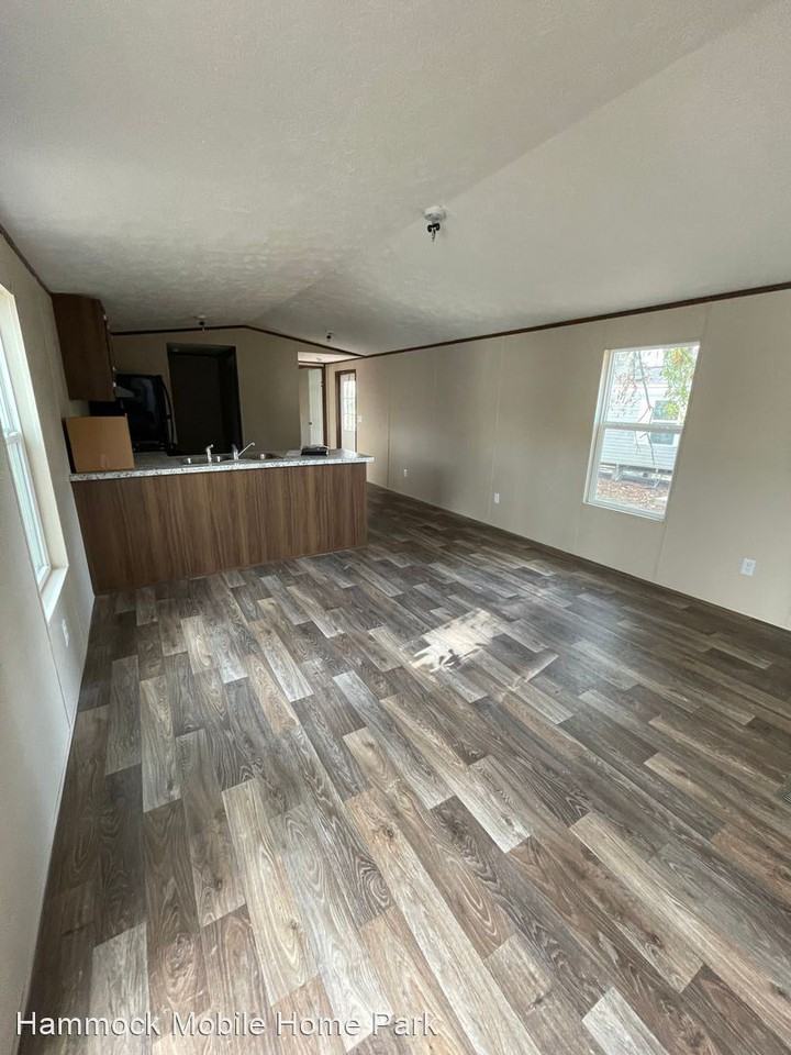 13464 Hammack Rd - Photo 2 of 4