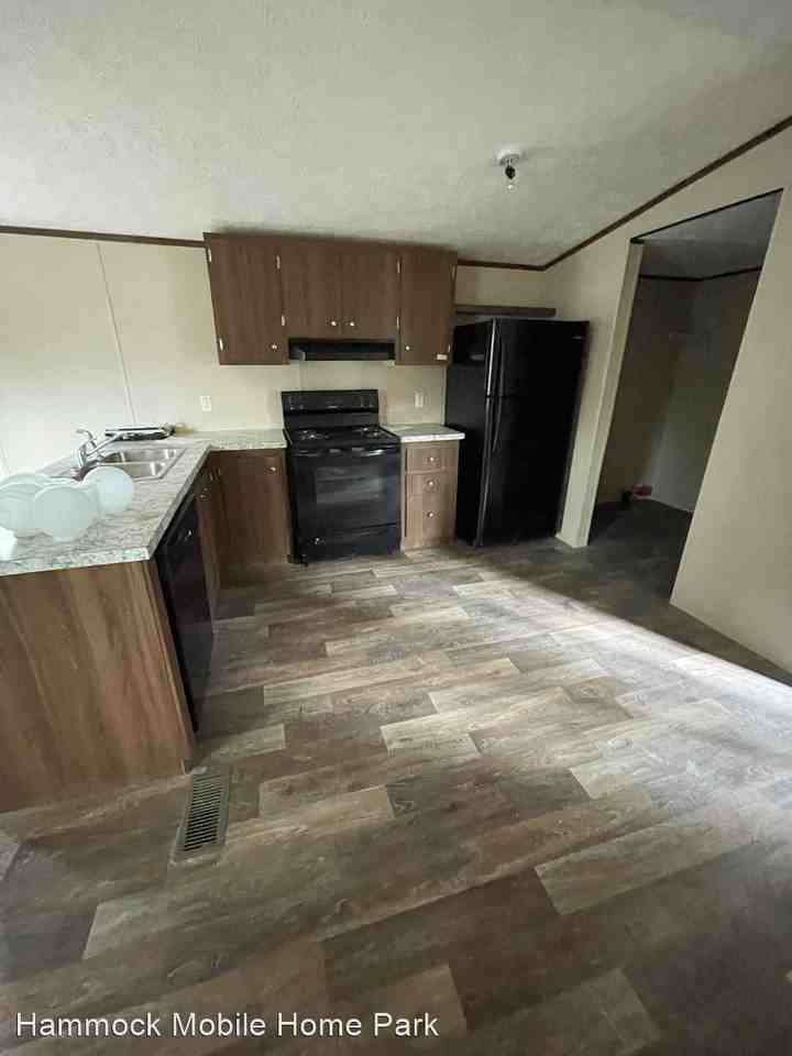 13464 Hammack Rd - Photo 3 of 4