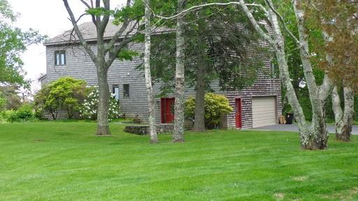 10 Hunts Point Rd - Photo 3 of 12