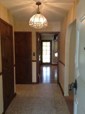 8721 N Pelham Pkwy - Photo 3 of 31