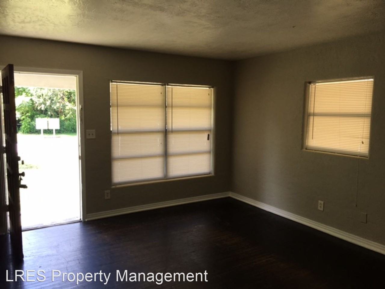 5601 Andora St - Photo 3 of 16