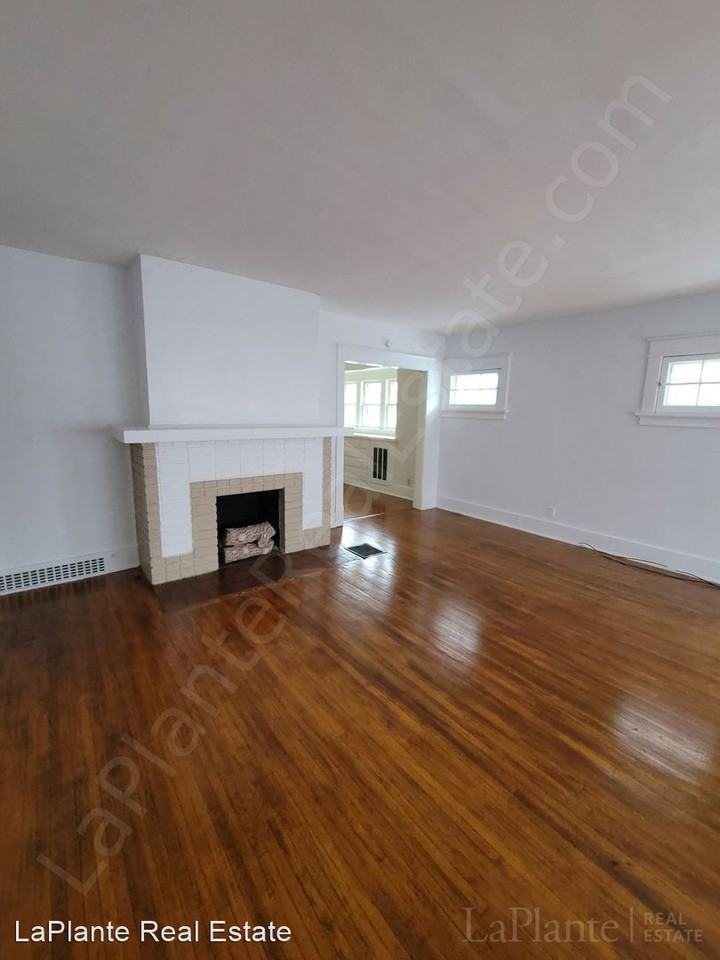 3828 Revere Dr - Photo 2 of 15