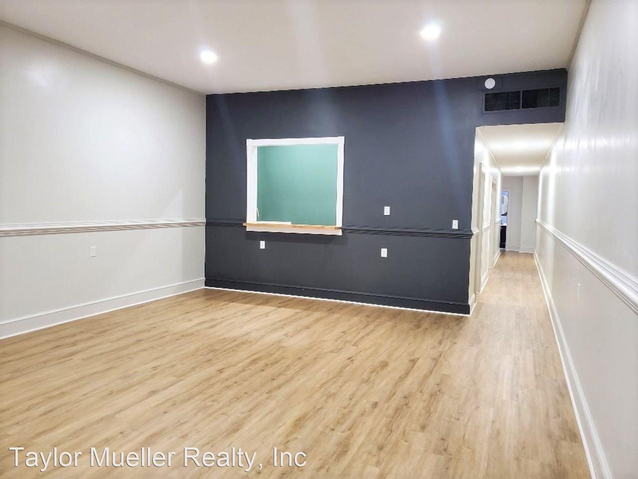 110 S Poindexter St #201 - Photo 2 of 13
