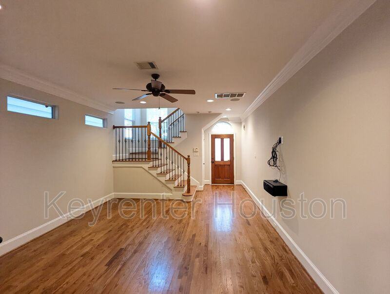 5130 Scotland St - Photo 5 of 24