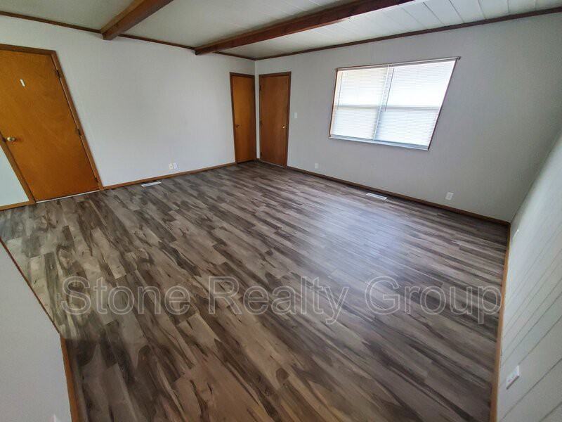 676 Delaware Ave #19 - Photo 3 of 12