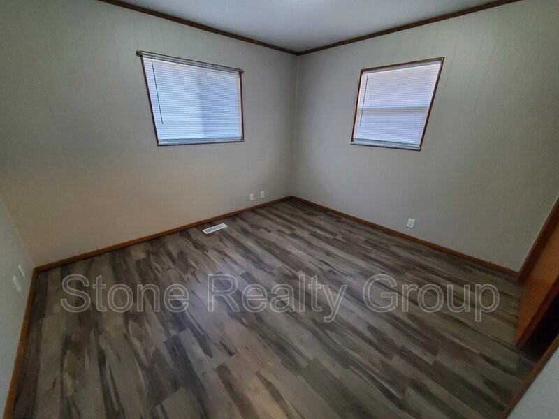 676 Delaware Ave #19 - Photo 5 of 12