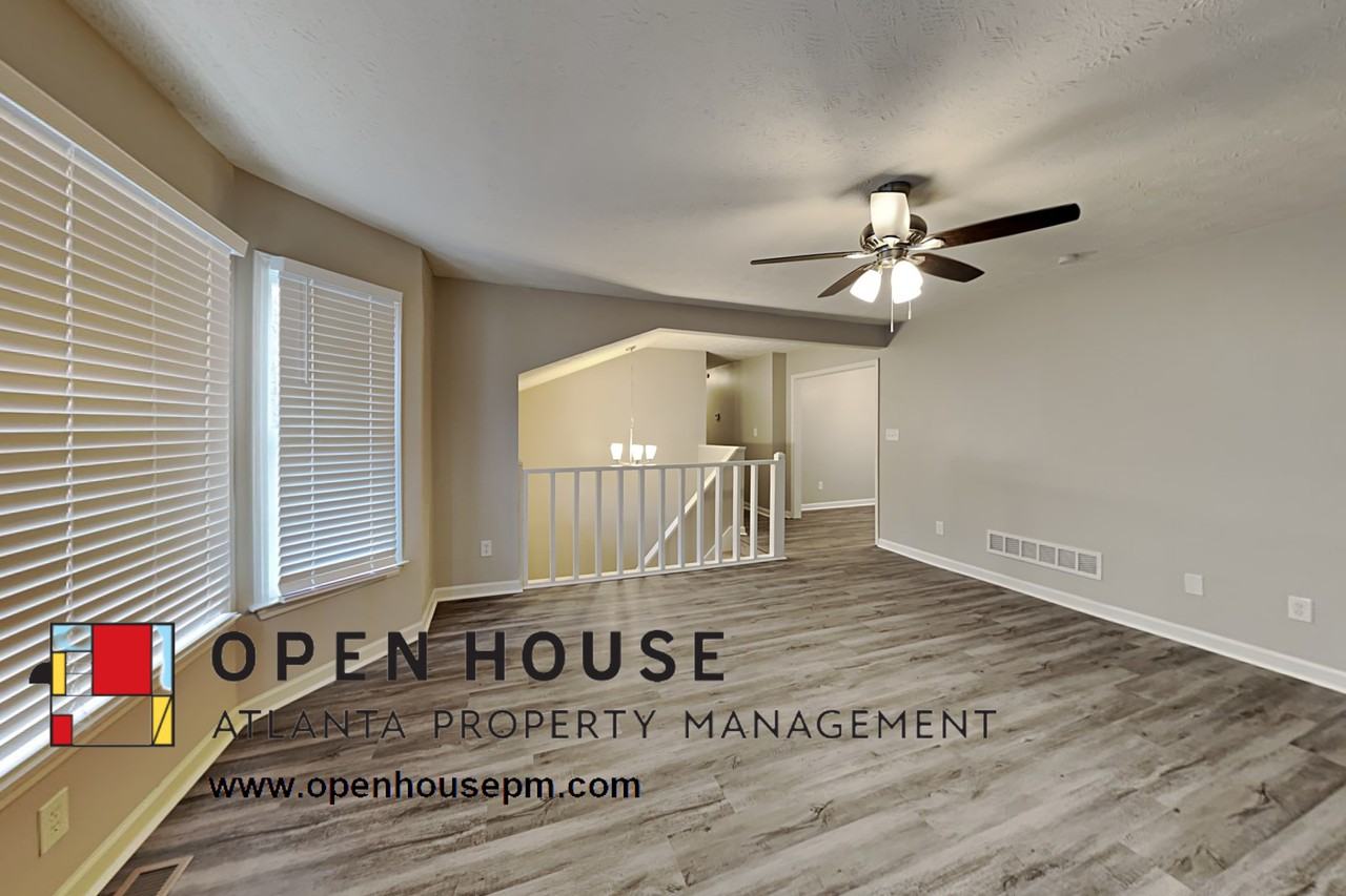 40 Arbor Way - Photo 3 of 17