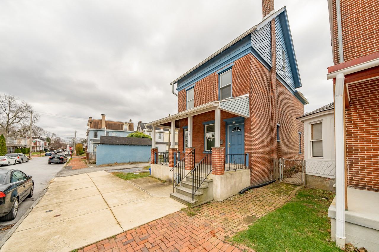 432 S Matlack St - Photo 2 of 36