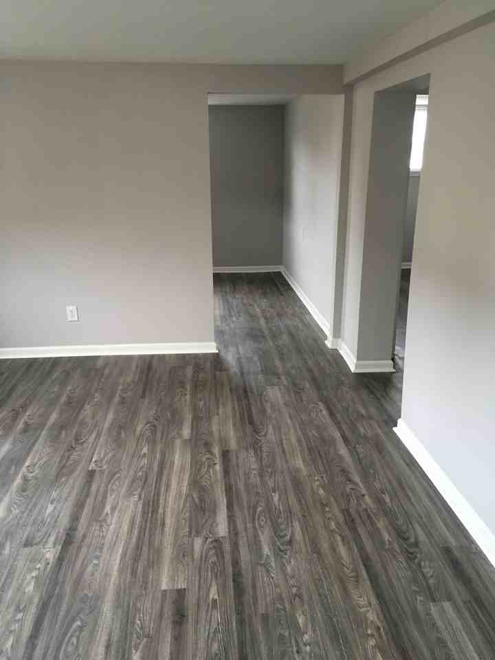 1839 E 8Th St - Photo 2 of 7