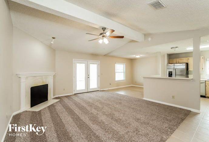 2920 Biloxi Trl - Photo 3 of 15