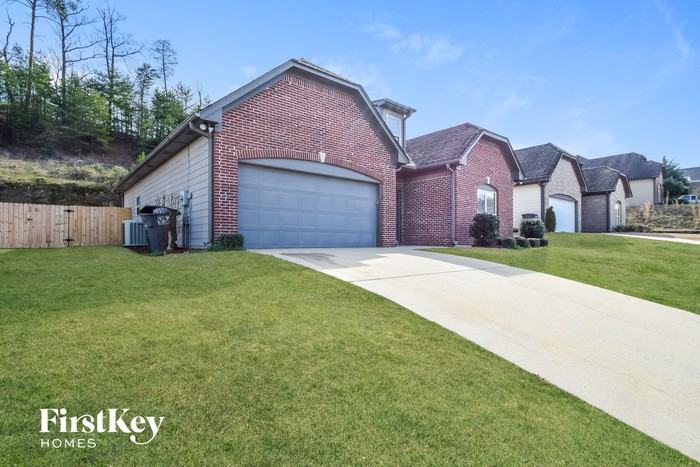 4297 Hathaway Ln - Photo 2 of 15