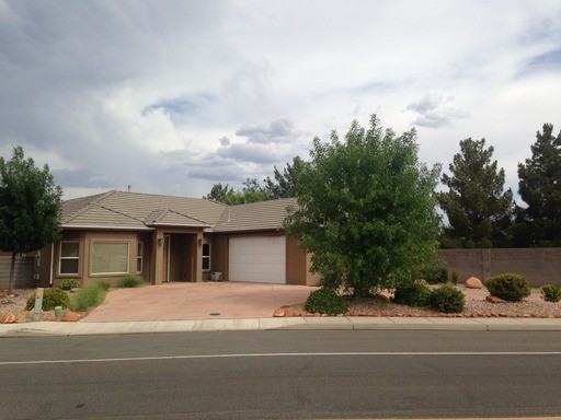 484 N 2600 W - Photo 2 of 22