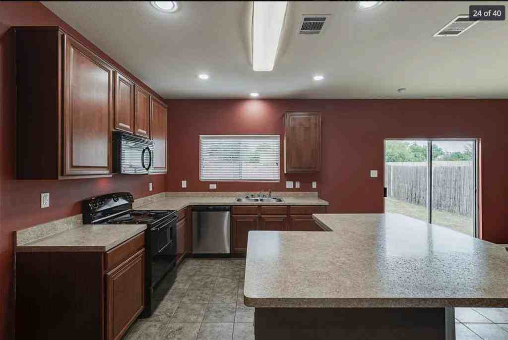 4812 Blue Top Dr - Photo 5 of 14