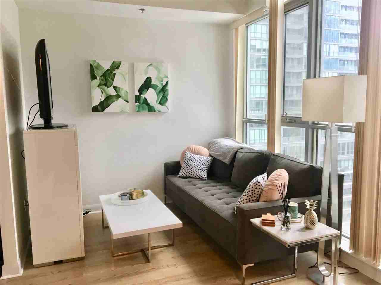 375 King Street West #1108