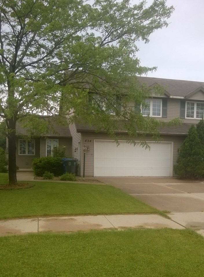 834 S 9th St - Photo 2 of 2