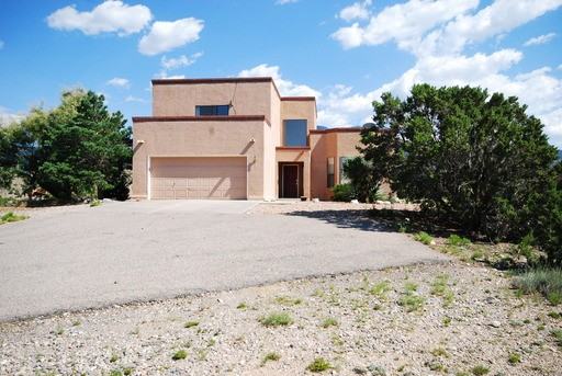 72 Homesteads Rd - Photo 2 of 19