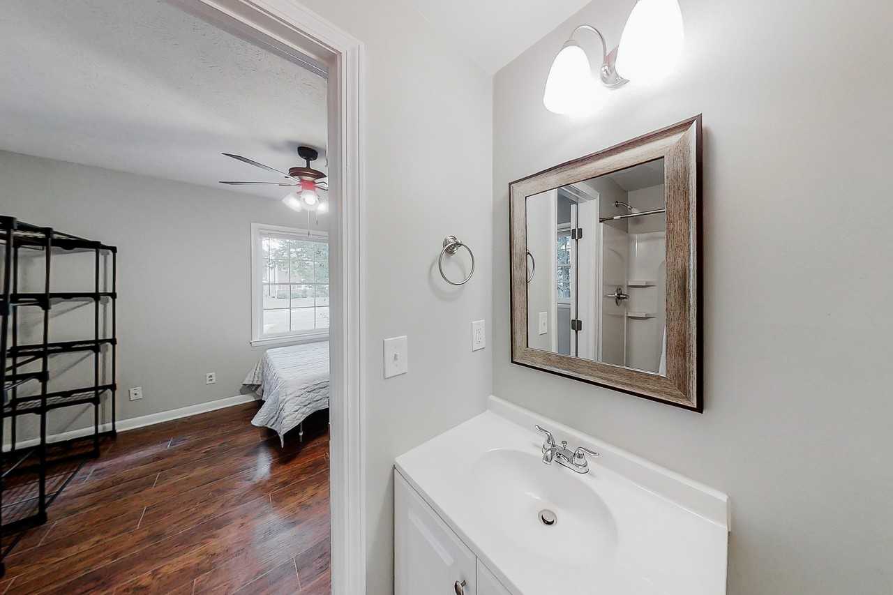 Anderson Dr - Photo 7 of 9