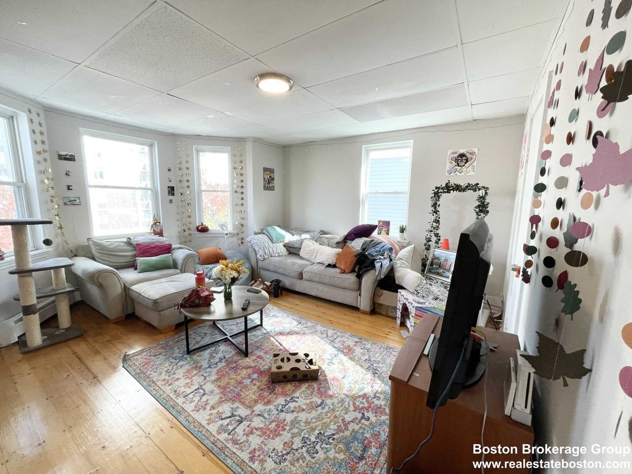 Tremont St - Photo 2 of 8