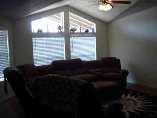 179 N Thistle Ln - Photo 3 of 15