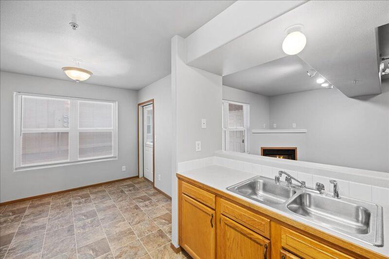 6305D Chapel Hill Blvd #D102 - Photo 7 of 17