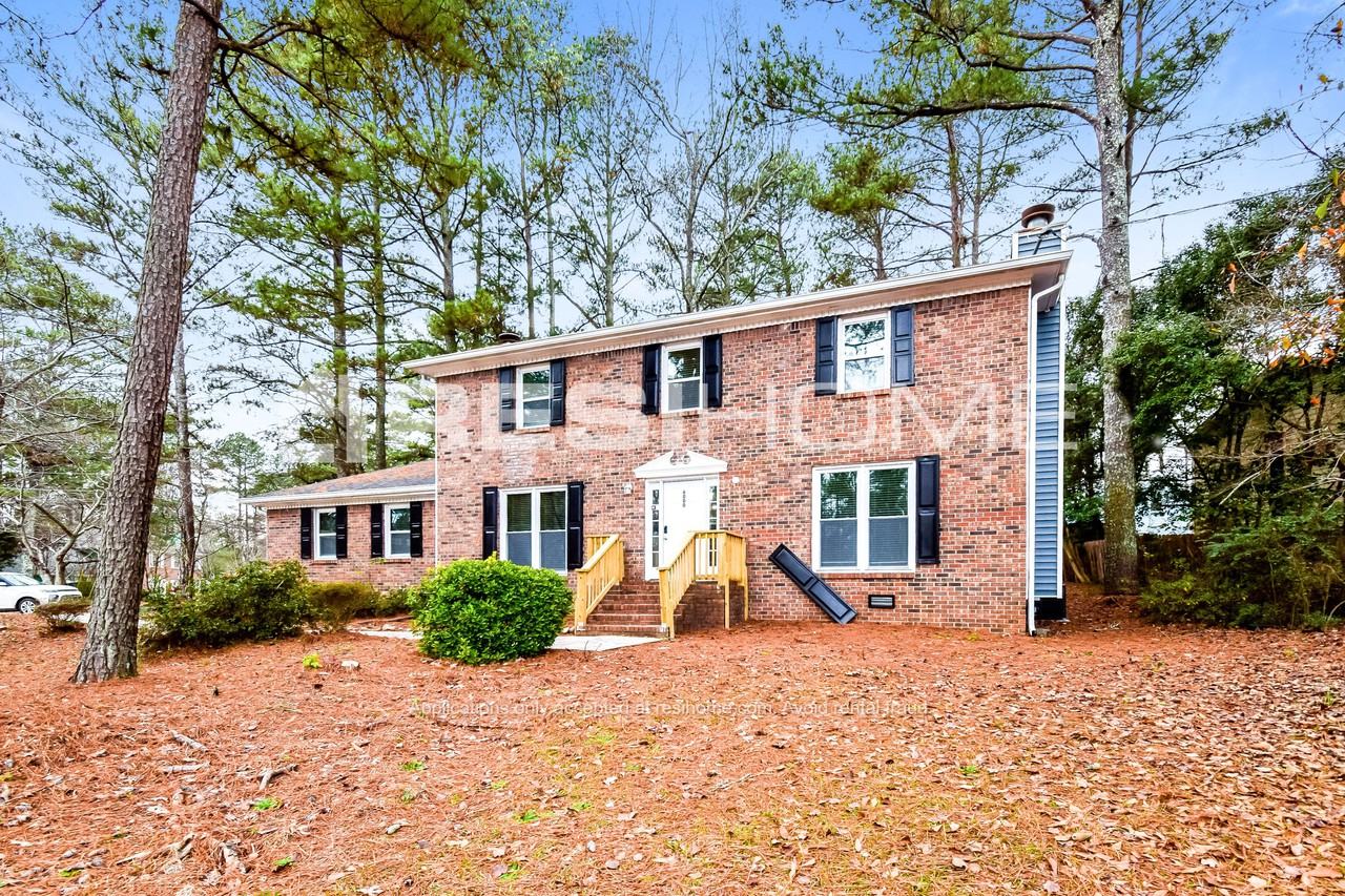 6000 Great Oaks Dr - Photo 3 of 19