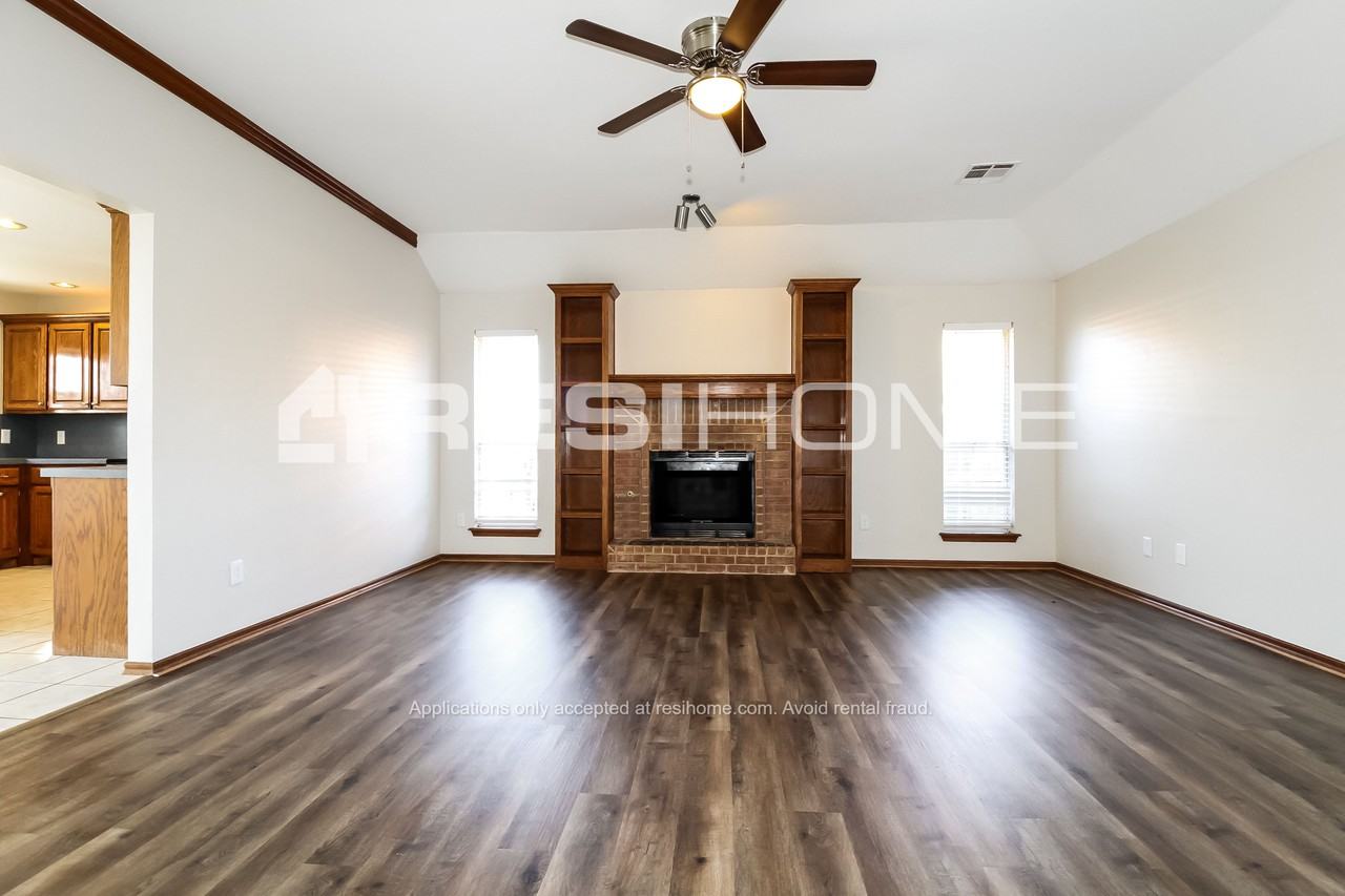 908 Exter Cir - Photo 3 of 18