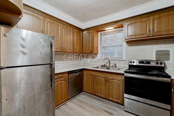 2736 N Beltline Blvd - Photo 3 of 20