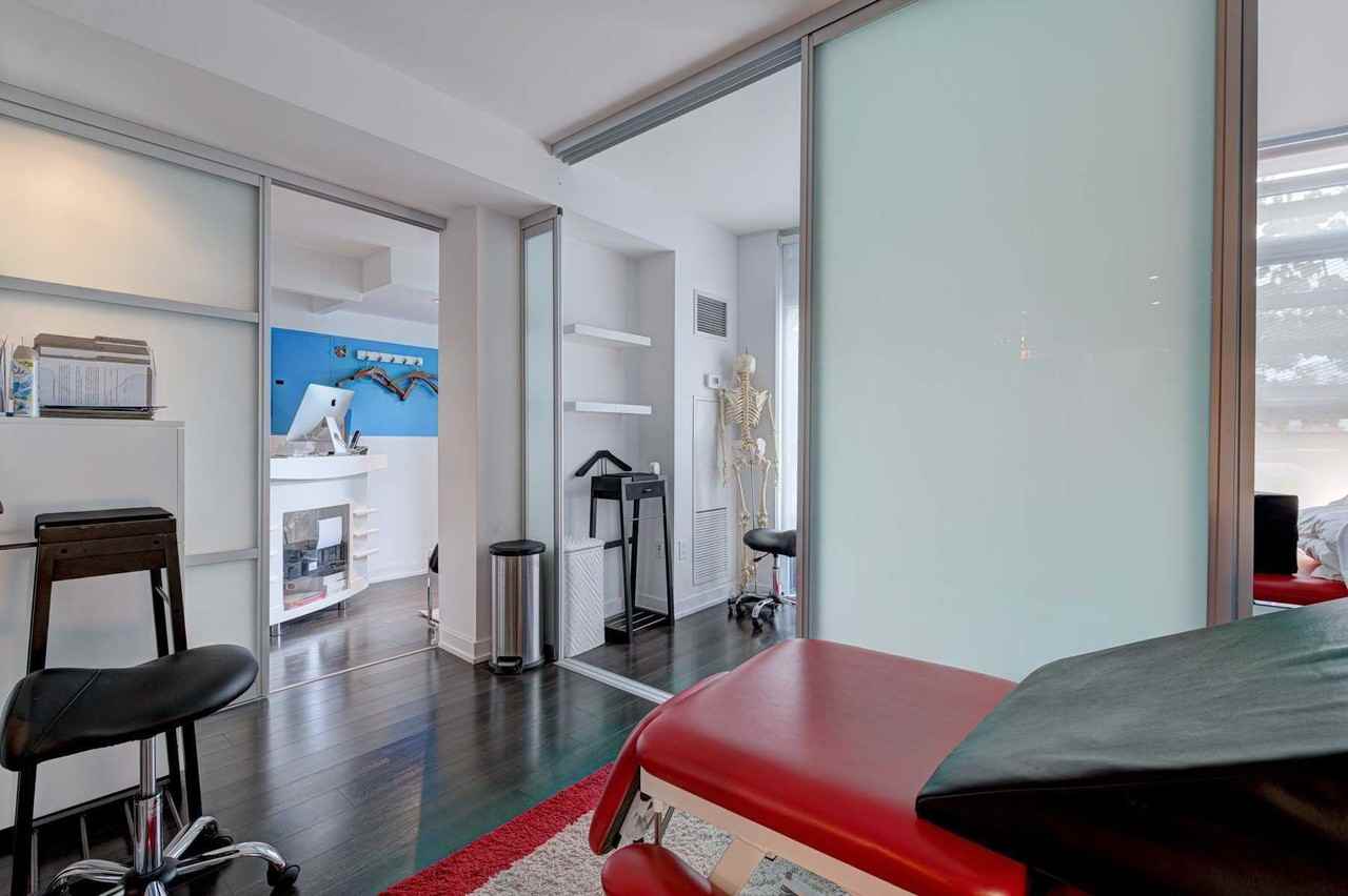 112 Fort York Boulevard #G09 - Photo 2 of 10
