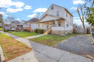 featured image of 332 W Olive St #1