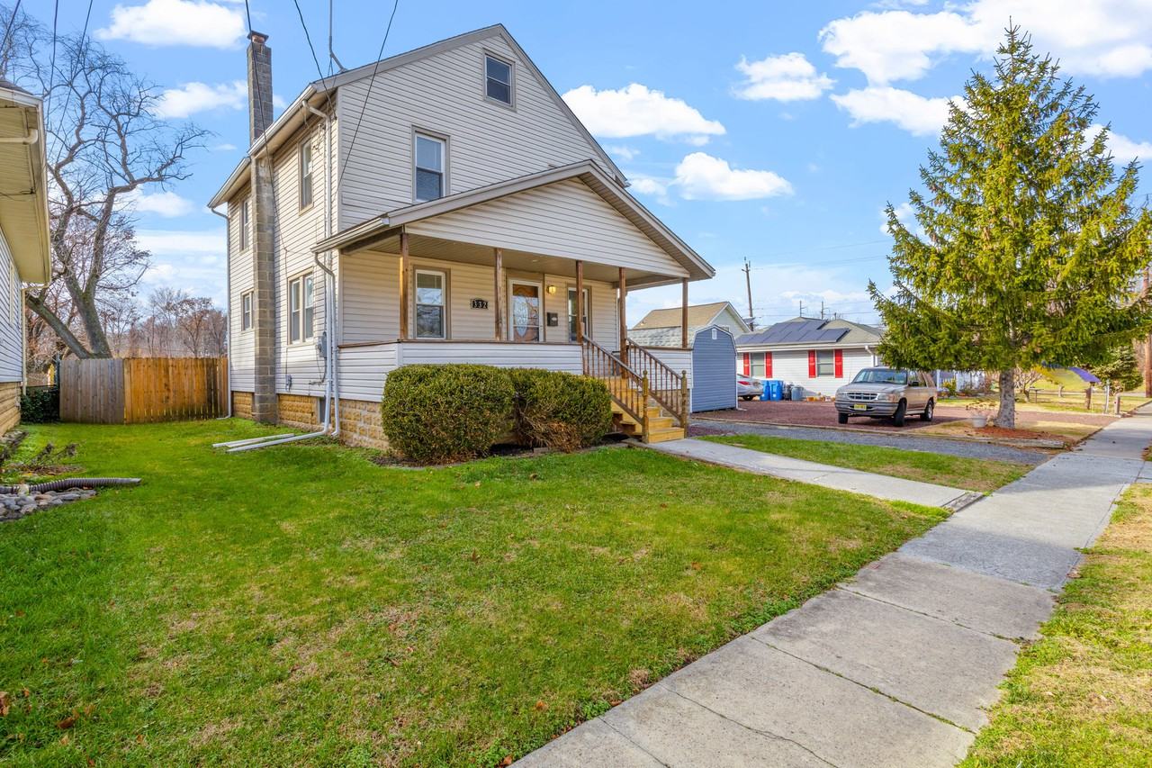 332 W Olive St #1 - Photo 3 of 26