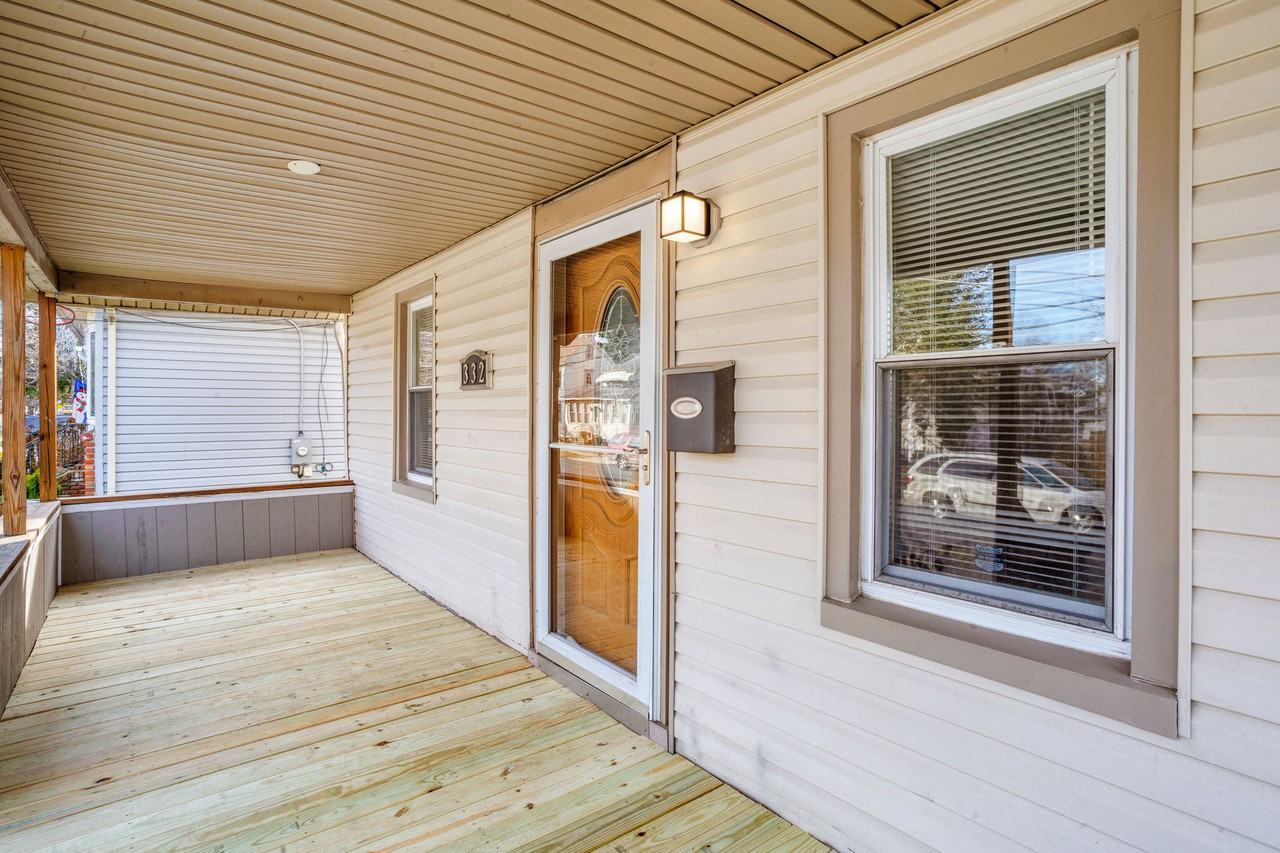 332 W Olive St #1 - Photo 6 of 26