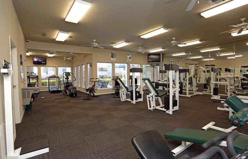 5051 S Toledo Ave - Photo 4 of 21